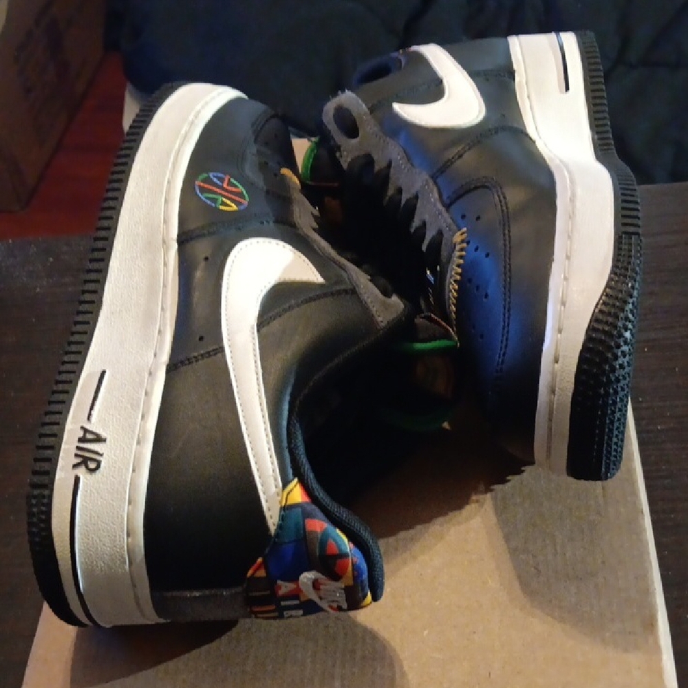 Nike Air Force 1 Low Rare Live Together, Play Together (Peace) Mens 7.5 Womens 9 - Picture 7 of 9
